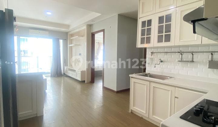 Sewa Condominiun Greenbay Pluit Tipe 2 BR Full Furnished Bagus View ke Kota