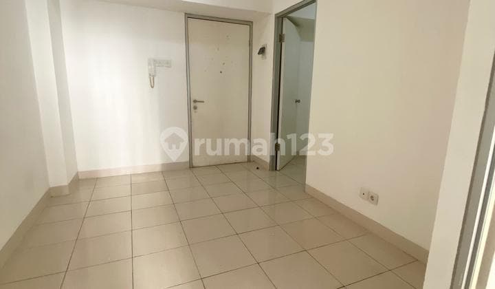Apartemen Green Bay Pluit Tipe 2 Bedroom Unfurnished View ke Kolam tanpa AC