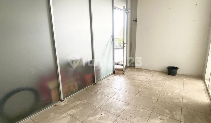 For Sale Green Bay Pluit Kiosk Ready for Business Use