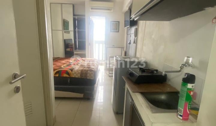 For Rent Studio Apartment Green Bay Pluit, Furnished with Pool View, Size 21 M2