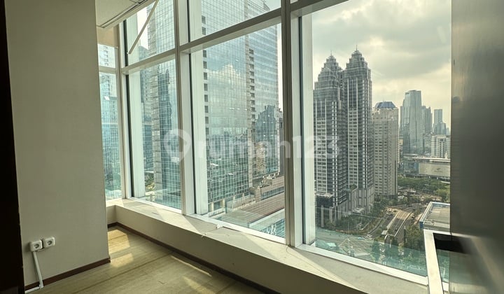 Equity Office 221 sqm di SCBD, Jakarta Selatan
