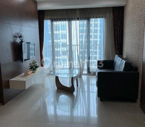 Sewa Apartement Hampton Park 2 BR Furnished Dekat Mrt