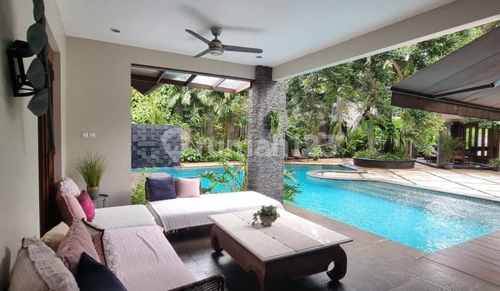 Siap Huni, Rumah, 2 Lantai di Cilandak Barat, Jakarta Selatan