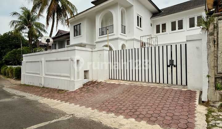 Jual Rumah Baru Renovasi, Siap Huni di Kemang, Jakarta Selatan