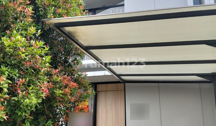 Harga Super Terjangkau! Sewa Rumah 2 Lantai Waterfront Lippo Cikarang Siap Huni