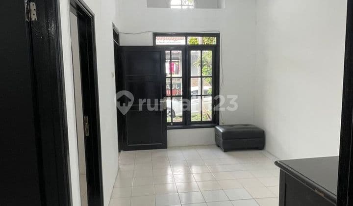 595 Juta! Rumah SHM Sudah Renovasi di Lembah Hijau Lippo Cikarang