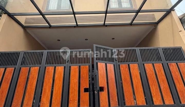 House with Strategic Location in Sunter