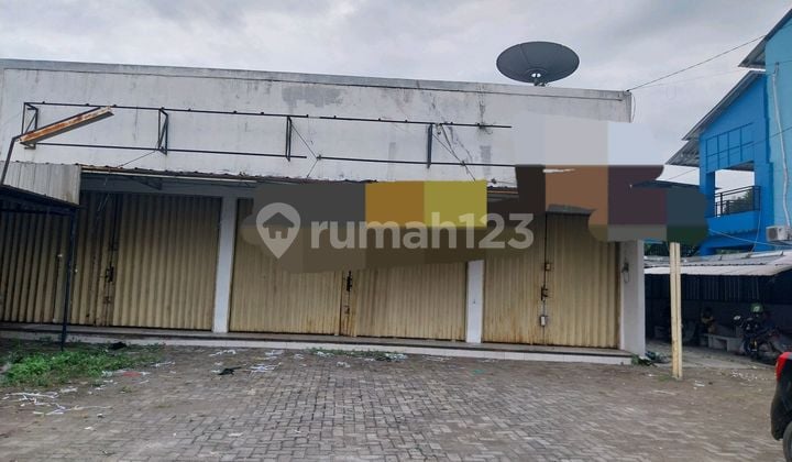 Ruang Usaha Mainroad Parkir Luas Ruang Usaha Mainroad Parkir Luas