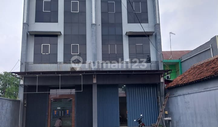 For Rent Ready-to-Occupy 3-Story Office Space on Main Road