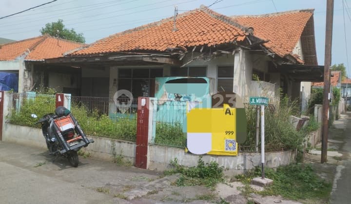 Tanah di Area Strategis