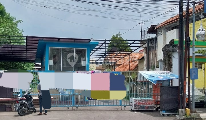 Strategic Land on Commercial Main Road