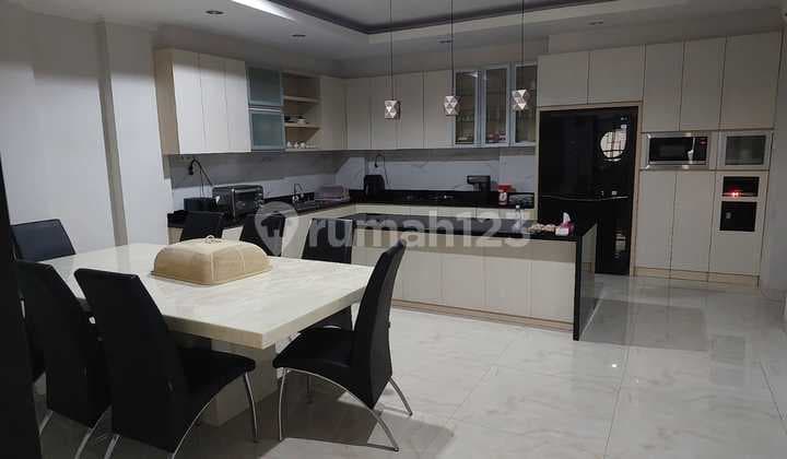 RUMAH DIJUAL Green Lake City Cluster East Asia sudah Renovasi