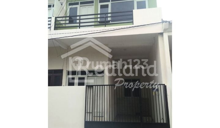 Rumah di Daerah Tanah Mas , Semarang ( De 8476S)
