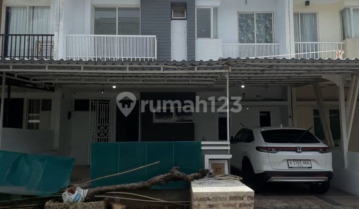 For Sale: Below Market Price House Size 8x15 In Puri Mansion