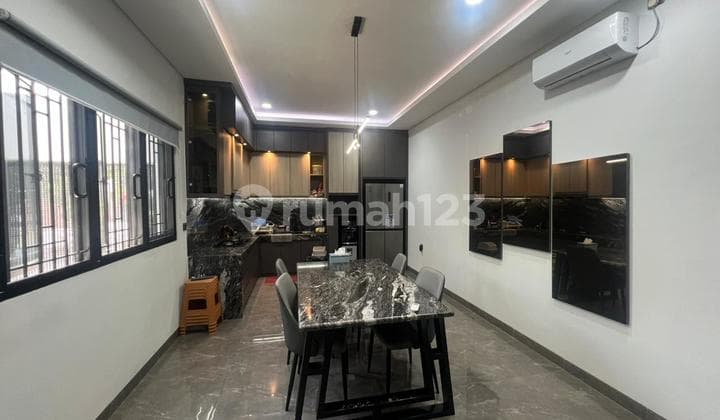 For Sale 3-Story House Hook Position Fully Furnished in North Meruya