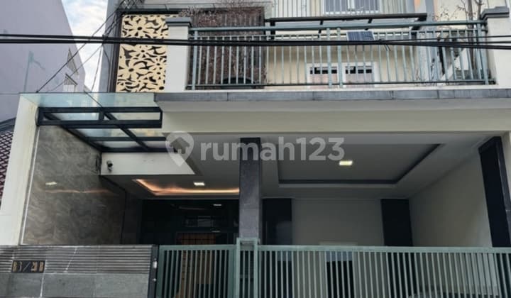 For Sale Semi Furnished 3-Story House in Green Garden Complex