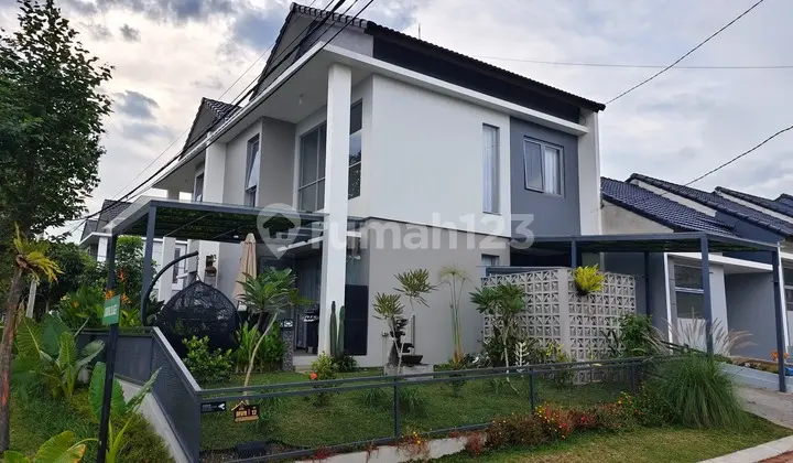 For Sale Luxury 2-Story House, Fully Furnished Ready to Occupy, Smarthome - Modern, Freehold, East Bandung