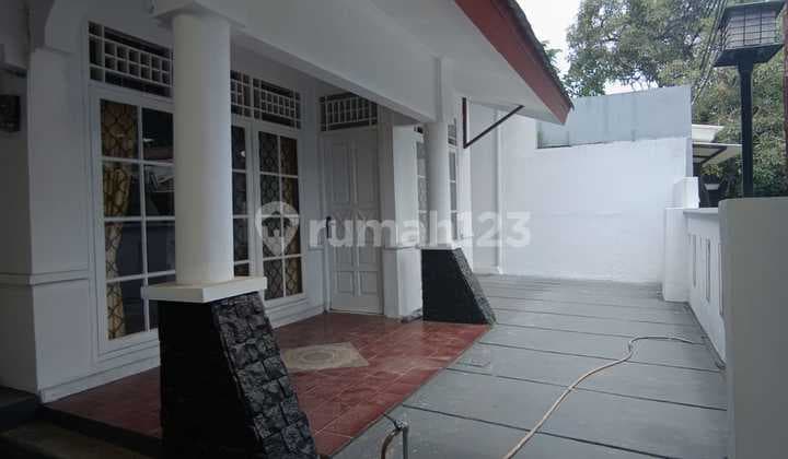 Rumah 1 Lantai 3 Kamar Bintaro Sektor 9.