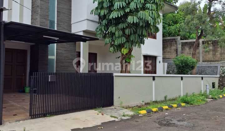 Dijual Rumah Modern Dalam Cluster Eksklusif The Green Bsd