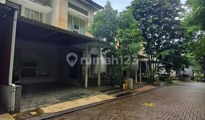 House in a Serene Lebak Bulus Residence with 3 Bedrooms