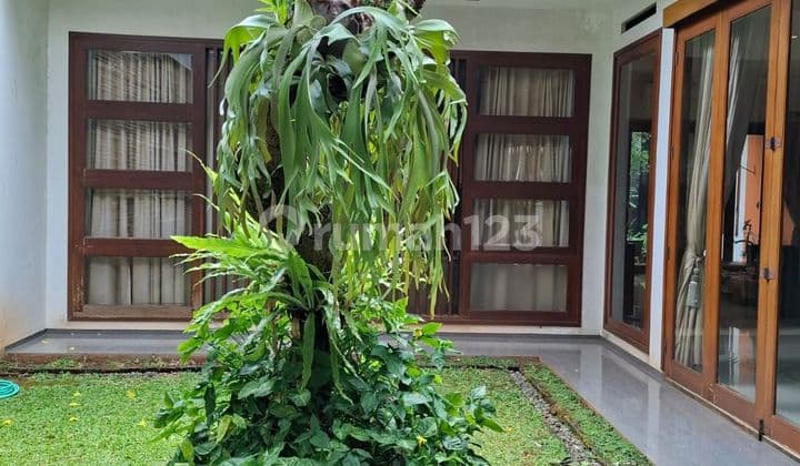 Well-Maintained 4-Bedroom Classic Residence in Bintaro