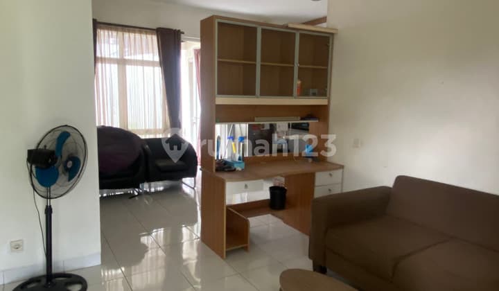 Disewakan Rumah Semi Furnished di Cosmo Icon BSD, Tangerang Selatan