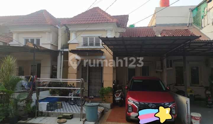 Rumah Bagus 1,5 Lantai di Taman Royal 2, Tangerang