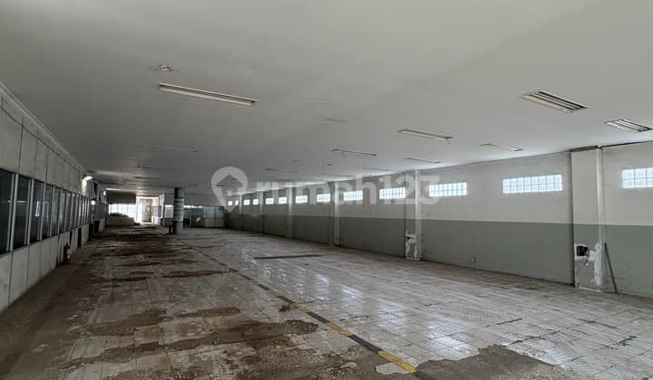 Lahan Luas Bonus Bangunan di Kawasan Jatake, Tangerang