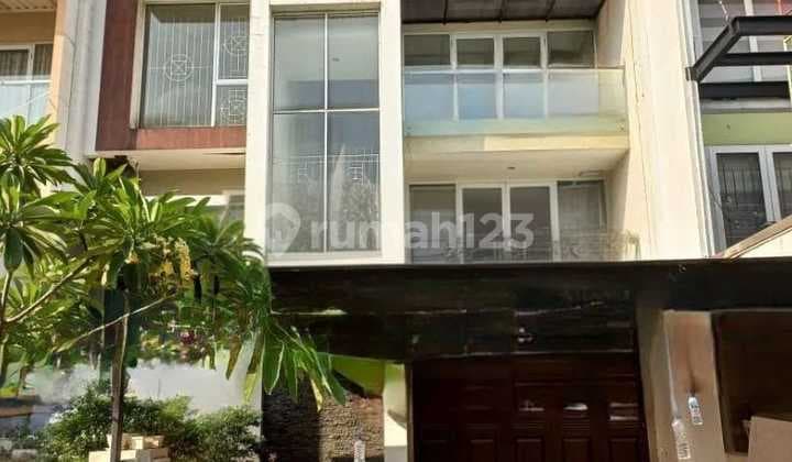 Rumah Bagus 3 Lantai di Citra 7 Jakarta Barat