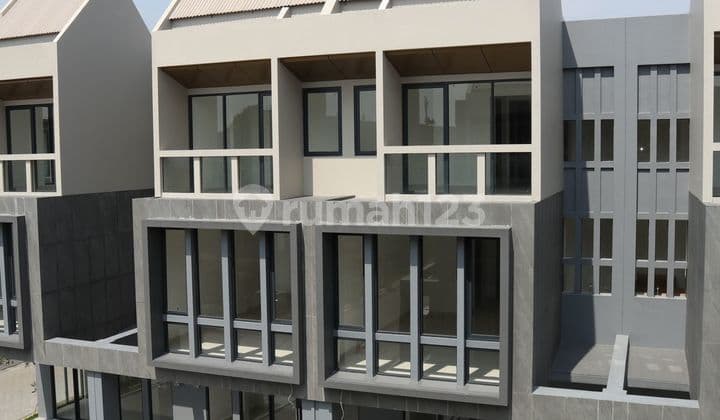 Ruko Delrey cocok untuk klinik / kantor / butik di BSD, Tangerang Selatan