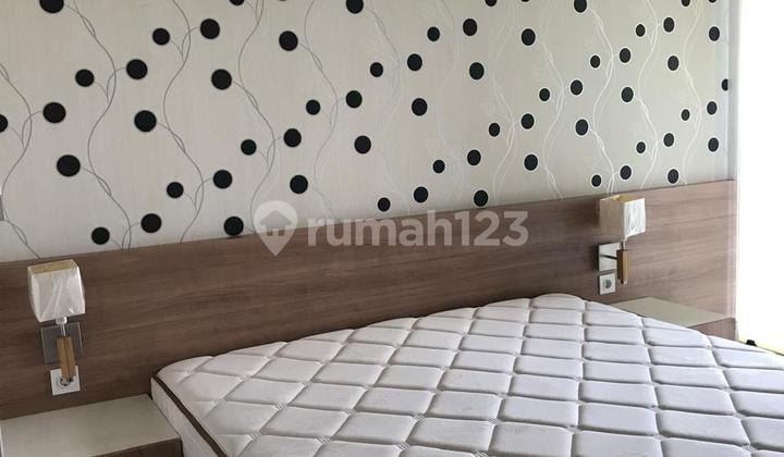 Apartemen Skyline/Vega Tower F View Kolam Renang Furnished