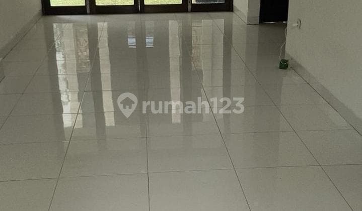 Rumah 2 Lantai di Graha Raya Bintaro Nempel Alsut, Tangerang Selatan