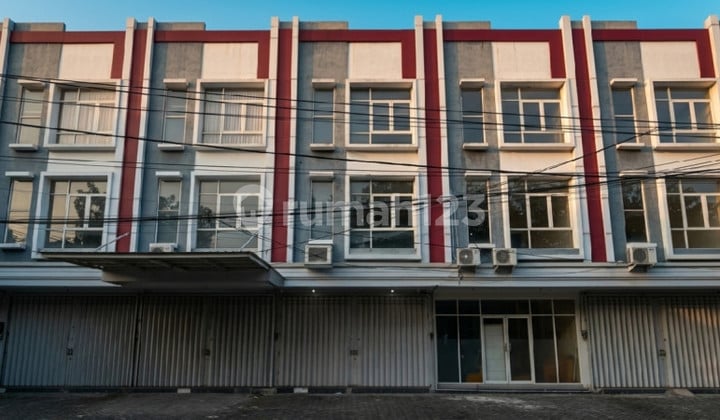 Ruko Siap Huni Raya Dharmahusada Indah Surabaya Row Jalan Lebar