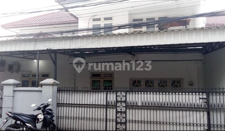 Dijual Rumah 2 Lantai di Mampang Prapatan Jakarta Selatan
