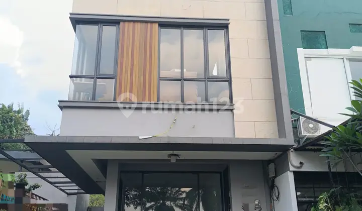 Dijual Cepat Ruko 3 Lantai di Legenda Wisata