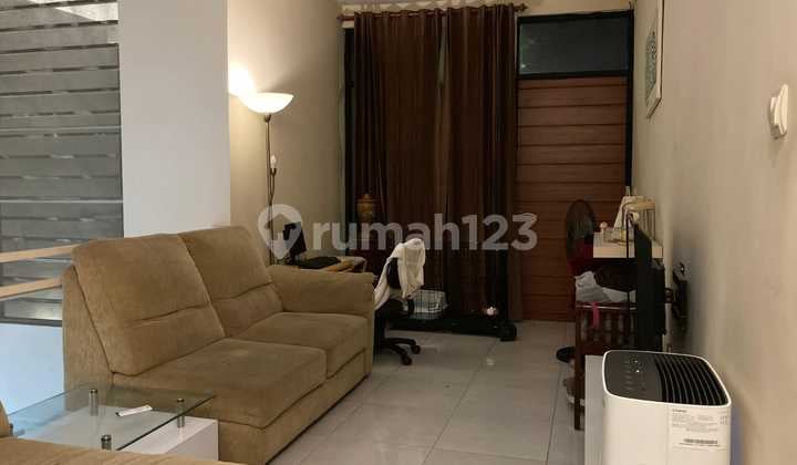 Jual Rumah Mewah Minimalis Siap Huni Perum Rewwin Waru