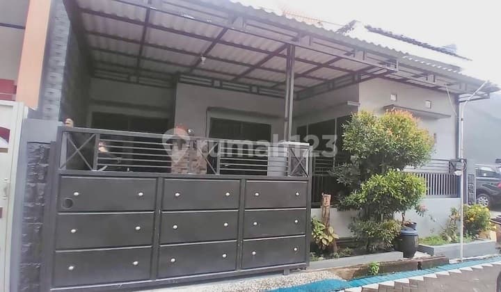 Jual Rumah Siap Huni Lok Strategis Selangkah ke Alun2 Sidoarjo