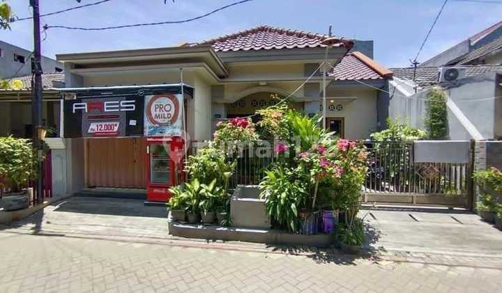 For Sale Quickly Occupiable House + Ready-to-Profit Shop