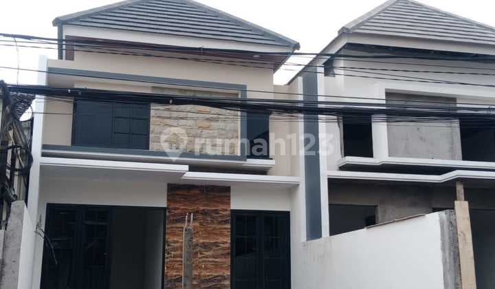 Jual Rumah Baru 4 Unit Sisa 2 Unit Mepet Uinsa Merr