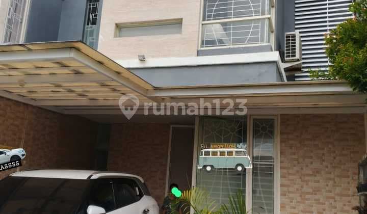 Jual Rumah Cantik Full Furnished Siap Huni Rungkut