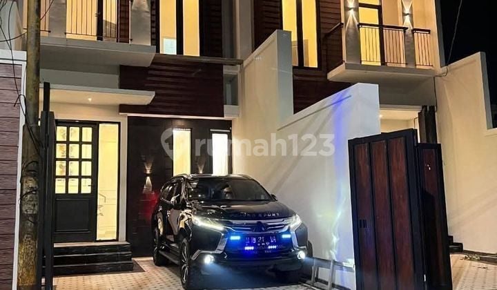 Jual Rumah Mewah 4kt 4km Greenlake Rungkut
