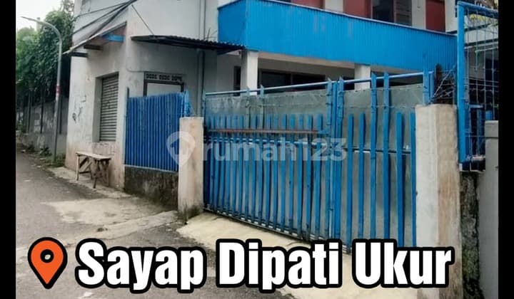 Strategic Boarding House Area, Near Campus, Measured.