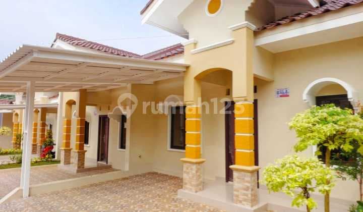 Rumah Cantik Clasic Satu Lantai Unit Terbatas