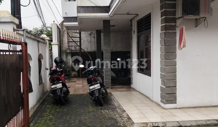 Rumah Kost di Jual Cepat Potensial Terisi Penuh Lokasi Jarinegara