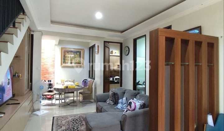 Di Jual Rumah Bagus Mewah 2 Lantai Strategis Siap Huni Bebas Banjir Nyaman di Jatibening Bekasi