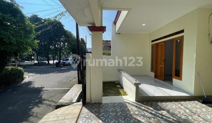 Rumah Baru Siap Pakai di Kawasan Pondok Bambu Permai Jakarta Timur