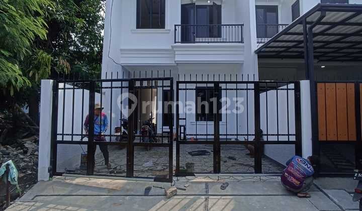 Di Jual Rumah Kodau Dalam Cluster Pinggir Jalan
