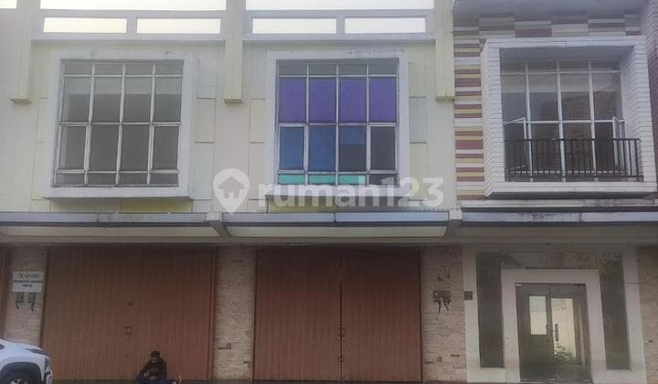 Di jual ruko di Metland Transyogi Bogor siap untuk buka usaha