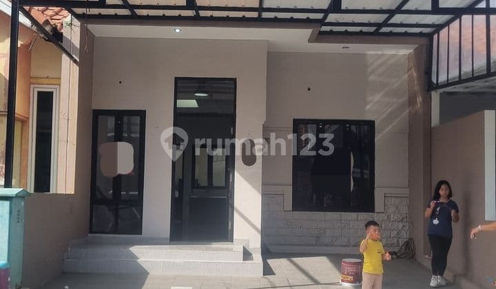 Jual Cepat Rumah Semi Furnished Baru Renovasi. Kota Wisata Cibubur.