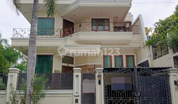 Rumah Hook Komplek Perumahan Puri Indah